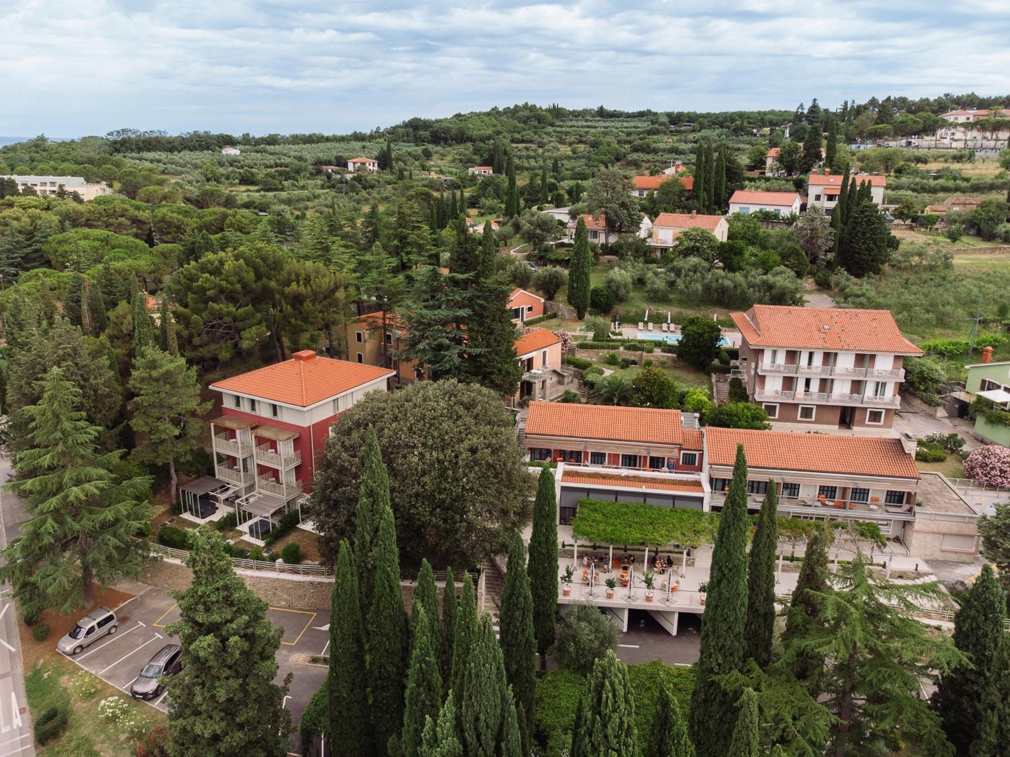 Hotel Laguna Deluxe - Terme Krka Strunjan Exterior photo