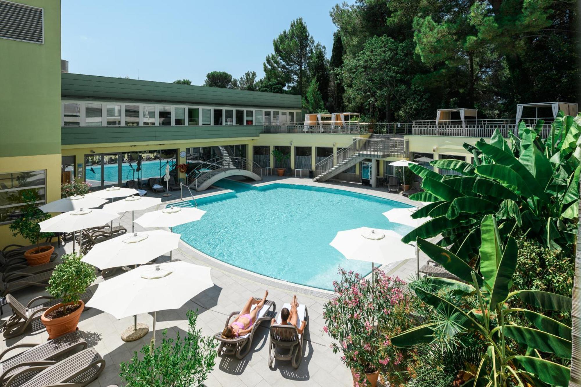 Hotel Laguna Deluxe - Terme Krka Strunjan Exterior photo